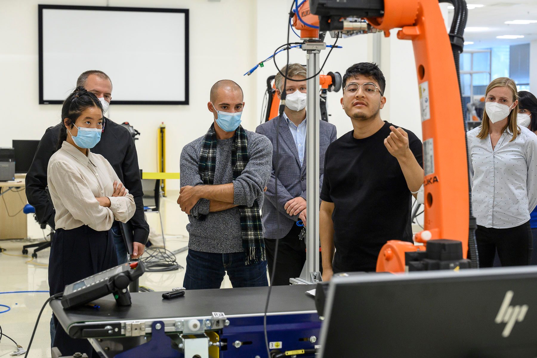 Universal Robotic Cell demo
